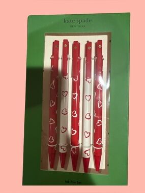 kate spade Red & White Heart Pen Set - 5 Pack in Green Box